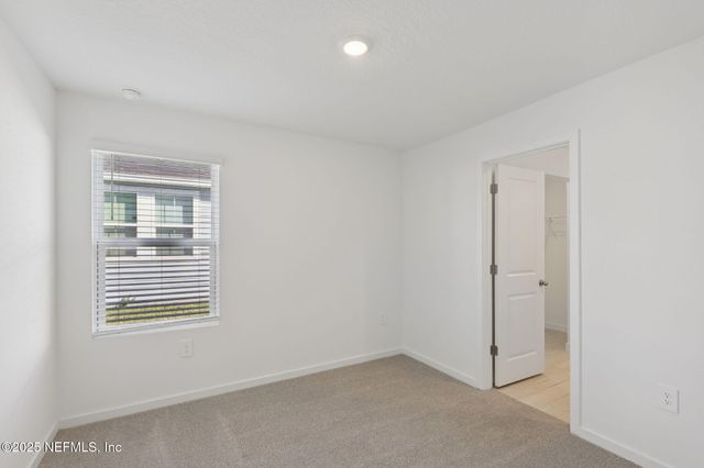 7433 EVERETT FOREST Drive, Jacksonville, FL 32219