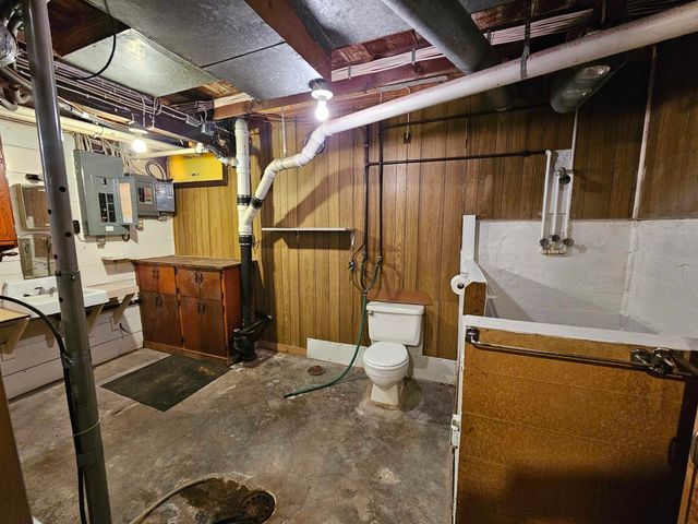 16 High School Boulevard, Greene, IA 50636