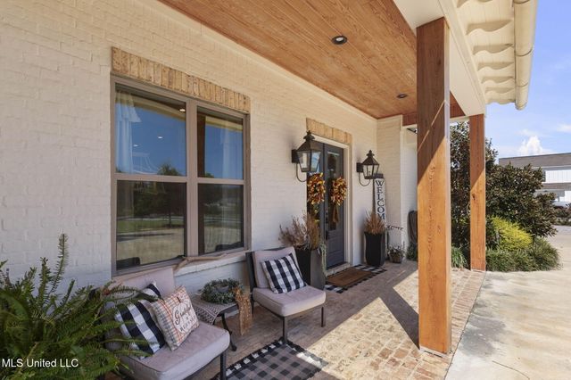 151 Stump Ridge Road, Brandon, MS 39047