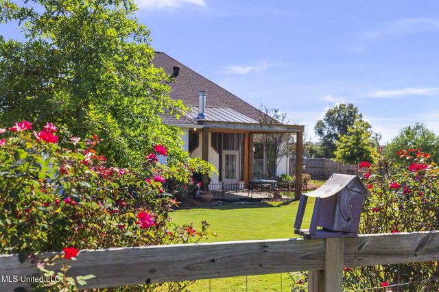 151 Stump Ridge Road, Brandon, MS 39047
