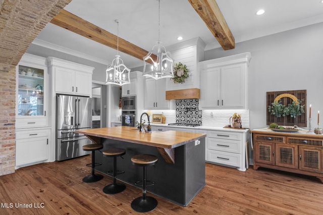 151 Stump Ridge Road, Brandon, MS 39047