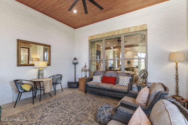 151 Stump Ridge Road, Brandon, MS 39047