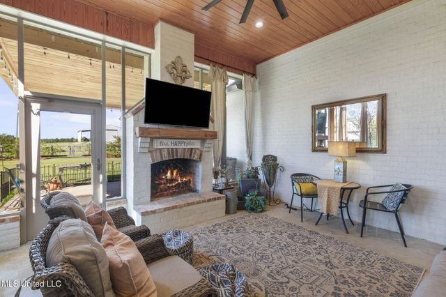 151 Stump Ridge Road, Brandon, MS 39047