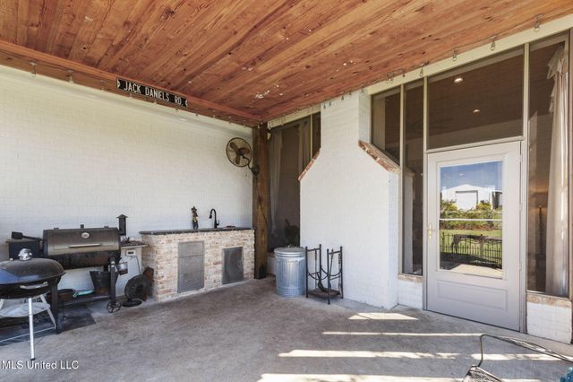 151 Stump Ridge Road, Brandon, MS 39047