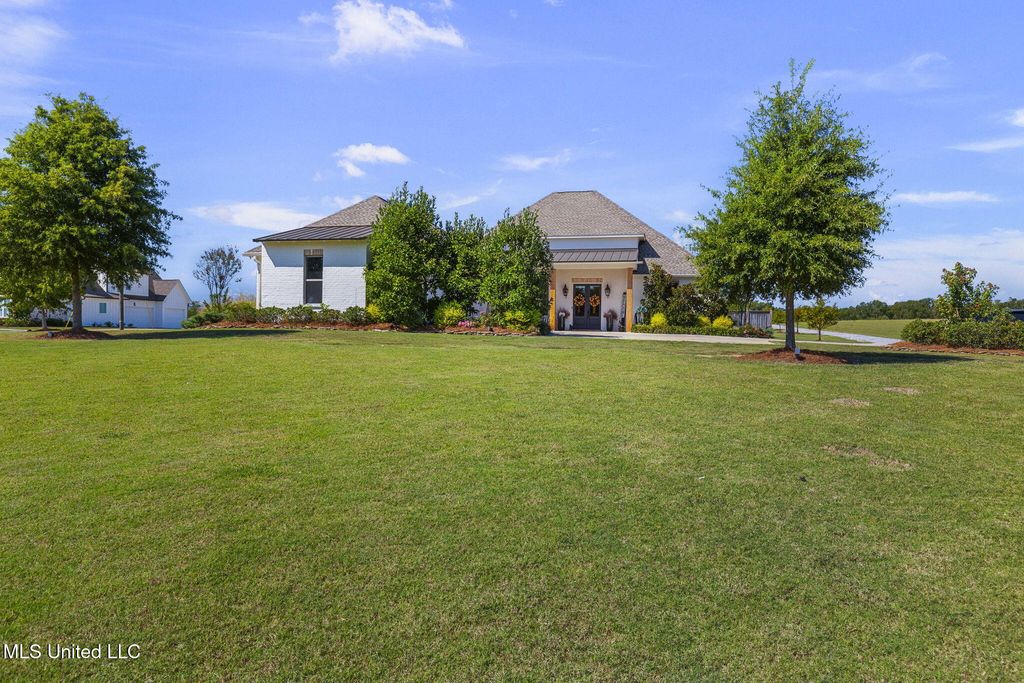 151 Stump Ridge Road, Brandon, MS 39047