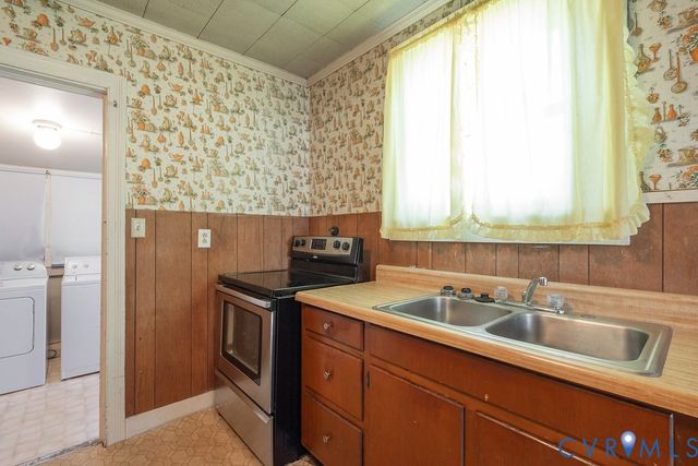 9 Kemper Ct, Sandston, VA 23150