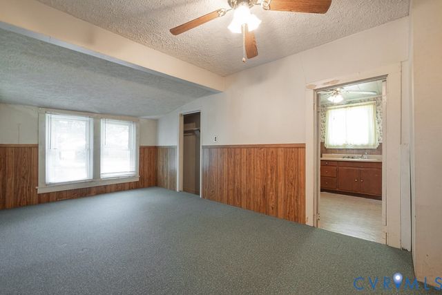 9 Kemper Ct, Sandston, VA 23150