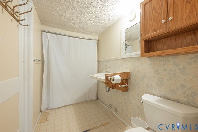 9 Kemper Ct, Sandston, VA 23150