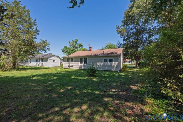 9 Kemper Ct, Sandston, VA 23150