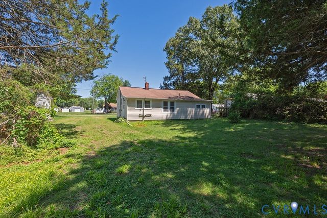 9 Kemper Ct, Sandston, VA 23150