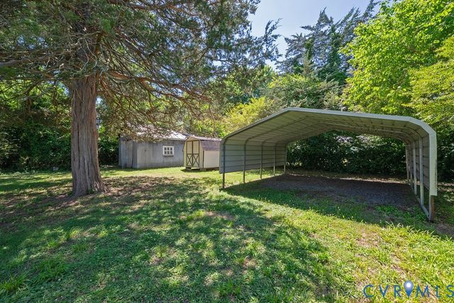 9 Kemper Ct, Sandston, VA 23150