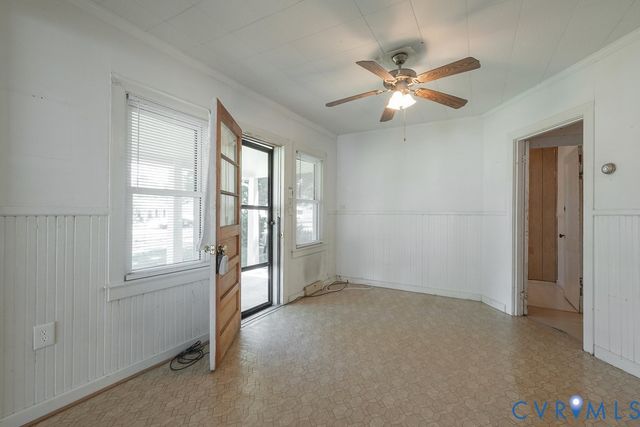9 Kemper Ct, Sandston, VA 23150