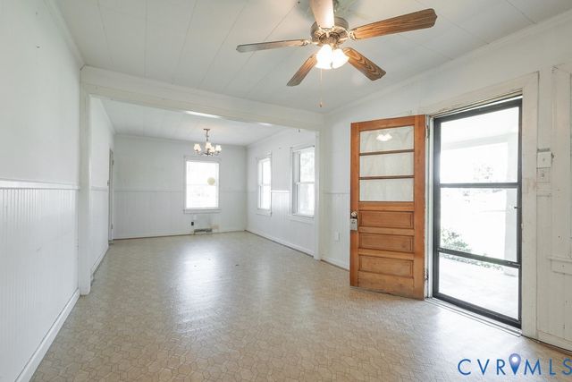 9 Kemper Ct, Sandston, VA 23150
