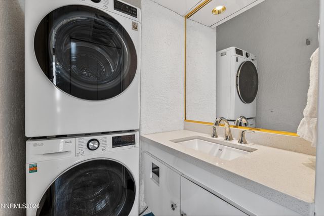 100 N Arlington Avenue UNIT 22H, Reno, NV 89501