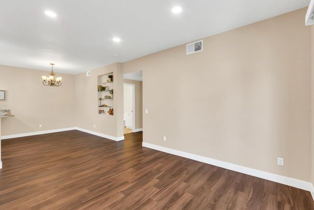 2902 Beachcomber Dr #2061, Rocklin, CA 95677
