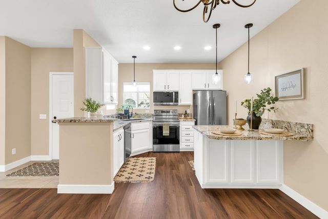 2902 Beachcomber Dr #2061, Rocklin, CA 95677