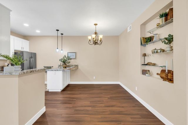 2902 Beachcomber Dr #2061, Rocklin, CA 95677