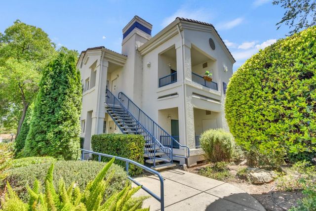 2902 Beachcomber Dr #2061, Rocklin, CA 95677