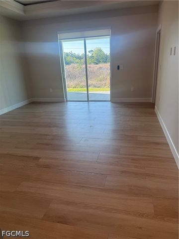 101 Pennfield St, Lehigh Acres, FL 33974