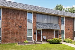 326 College Park Drive, Moon/crescent Twp, PA 15108