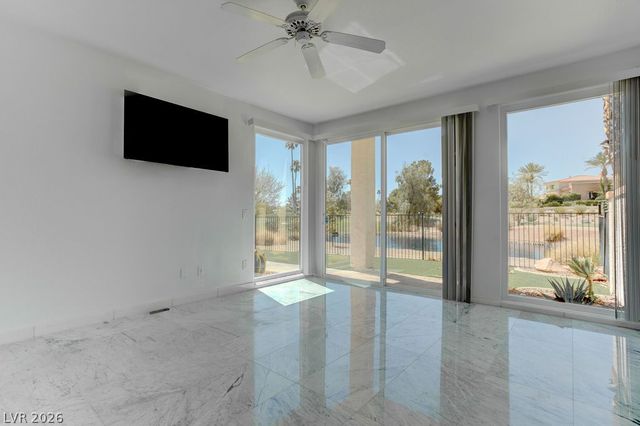8953 Diamond Falls Drive, Las Vegas, NV 89117