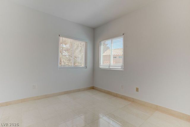 8953 Diamond Falls Drive, Las Vegas, NV 89117