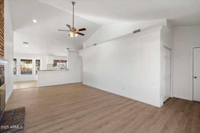 10097 W MARIPOSA Street, Phoenix, AZ 85037