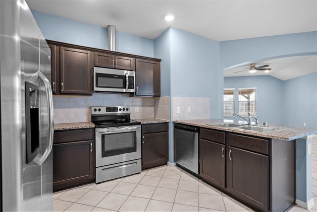 925 Corbitt Lane, Fate, TX 75189