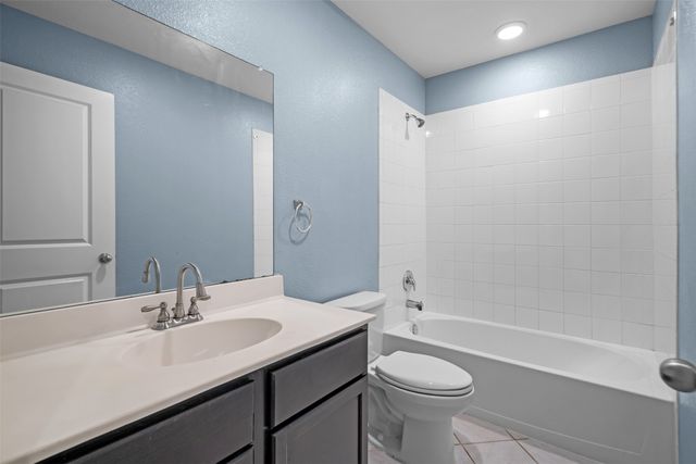 925 Corbitt Lane, Fate, TX 75189