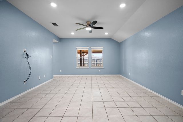 925 Corbitt Lane, Fate, TX 75189