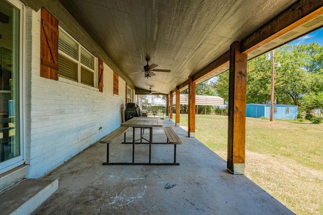 9884 Cherokee Trail, Quinlan, TX 75474