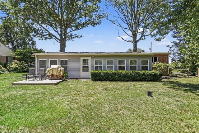 315 S HILLCREST AVE, Quarryville, PA 17566