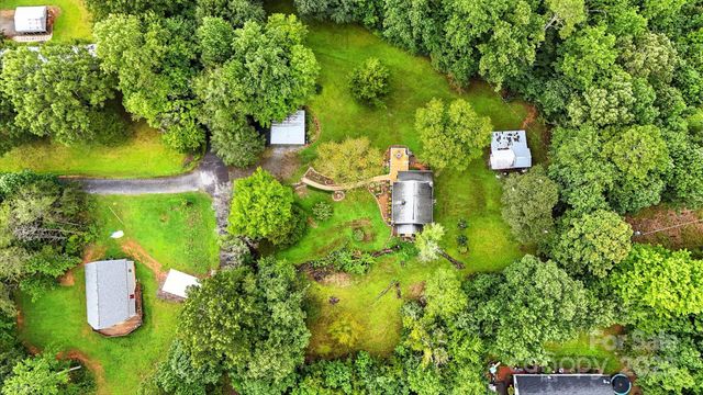 6346 olas Drive, Hickory, NC 28602