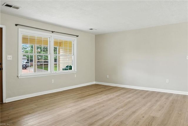 4813 Mandan RD, Virginia Beach, VA 23462