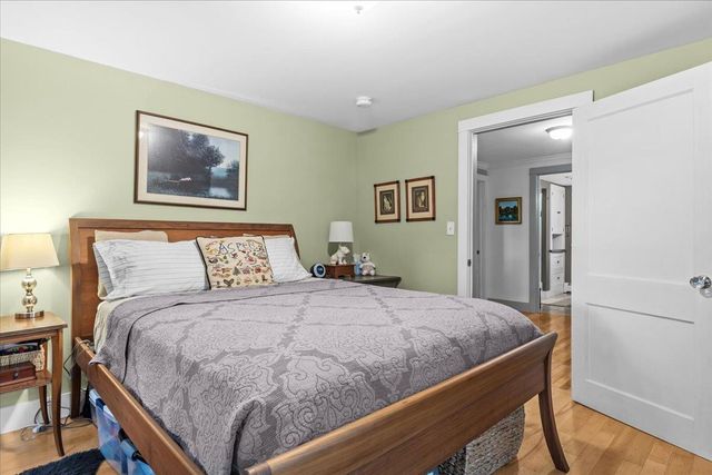 1412 Hinesburg Road, South Burlington, VT 05403