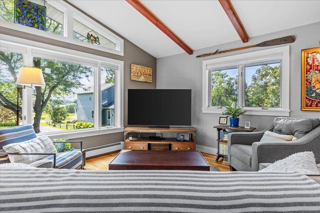 1412 Hinesburg Road, South Burlington, VT 05403