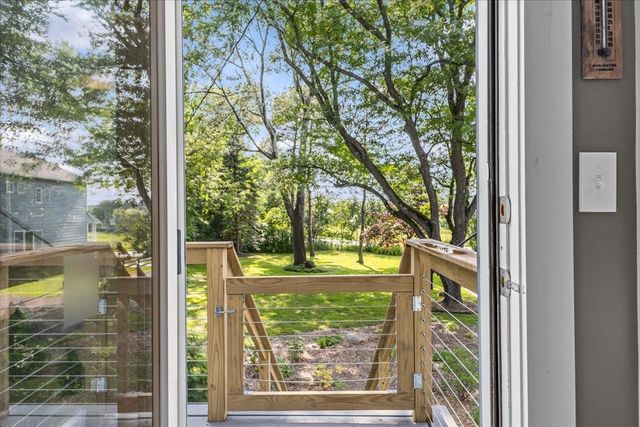 1412 Hinesburg Road, South Burlington, VT 05403