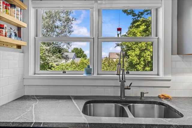 1412 Hinesburg Road, South Burlington, VT 05403