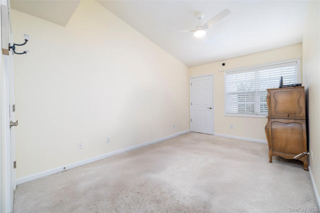 418 Willow Lane, Valley Stream, NY 11580