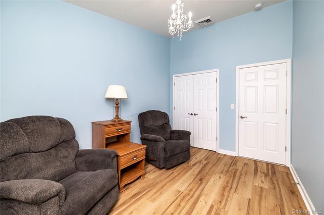 418 Willow Lane, Valley Stream, NY 11580