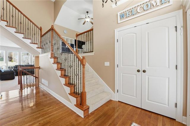 9407 N Laurel Avenue, Kansas City, MO 64157