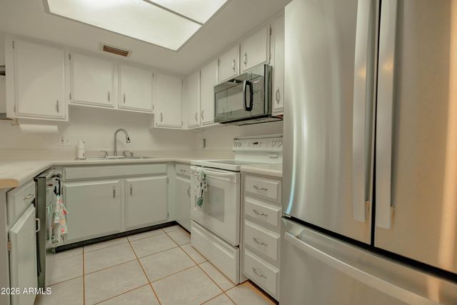 1342 W EMERALD Avenue 339, Mesa, AZ 85202