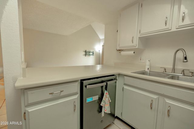 1342 W EMERALD Avenue 339, Mesa, AZ 85202