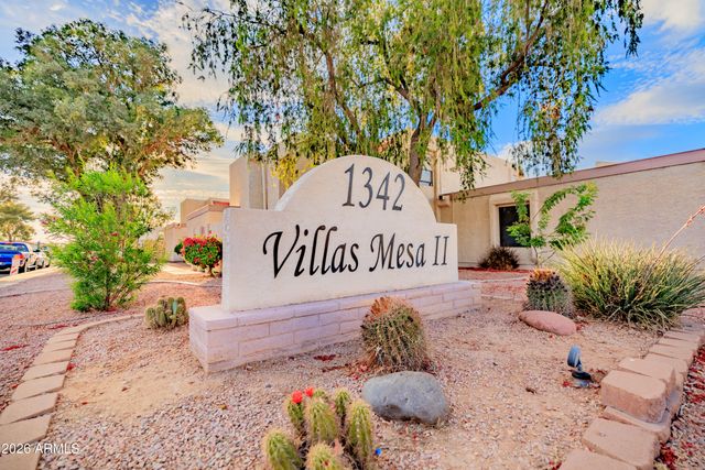 1342 W EMERALD Avenue 339, Mesa, AZ 85202