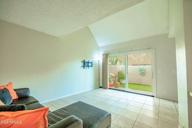 1342 W EMERALD Avenue 339, Mesa, AZ 85202