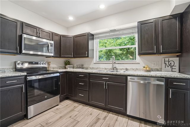 3560 Jonathon Drive, Beavercreek, OH 45434