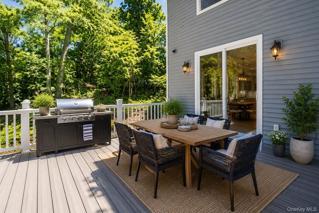 597 Pulaski Road, Kings Park, NY 11754