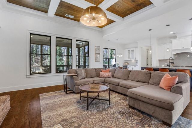 3183 Parkridge Crescent, Atlanta, GA 30341