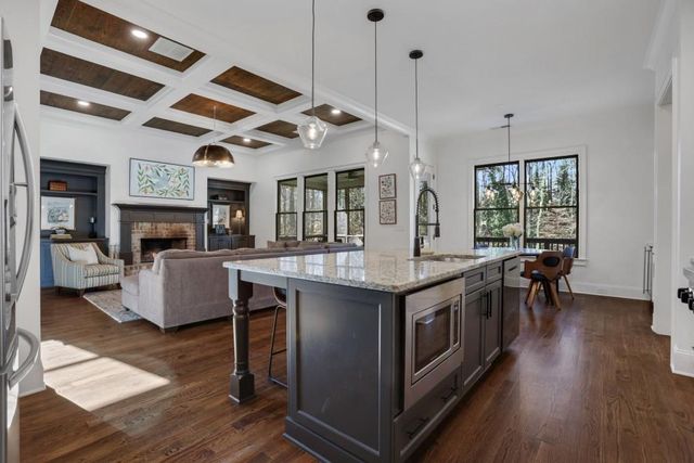 3183 Parkridge Crescent, Atlanta, GA 30341