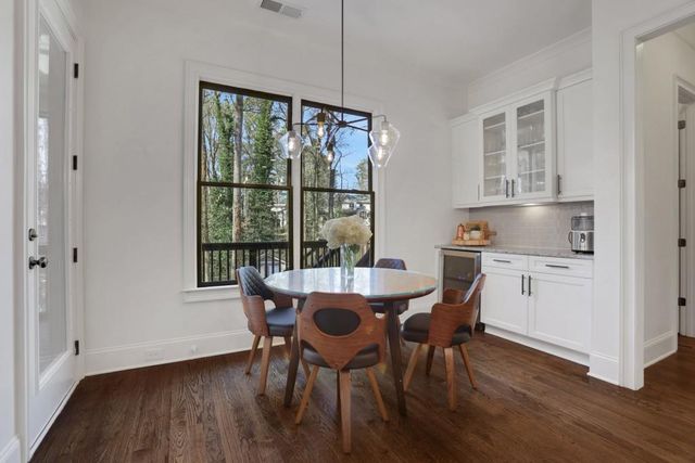 3183 Parkridge Crescent, Atlanta, GA 30341